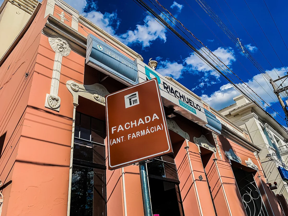 Tradição farmacêutica e médica no Centro de Espírito Santo do Pinhal