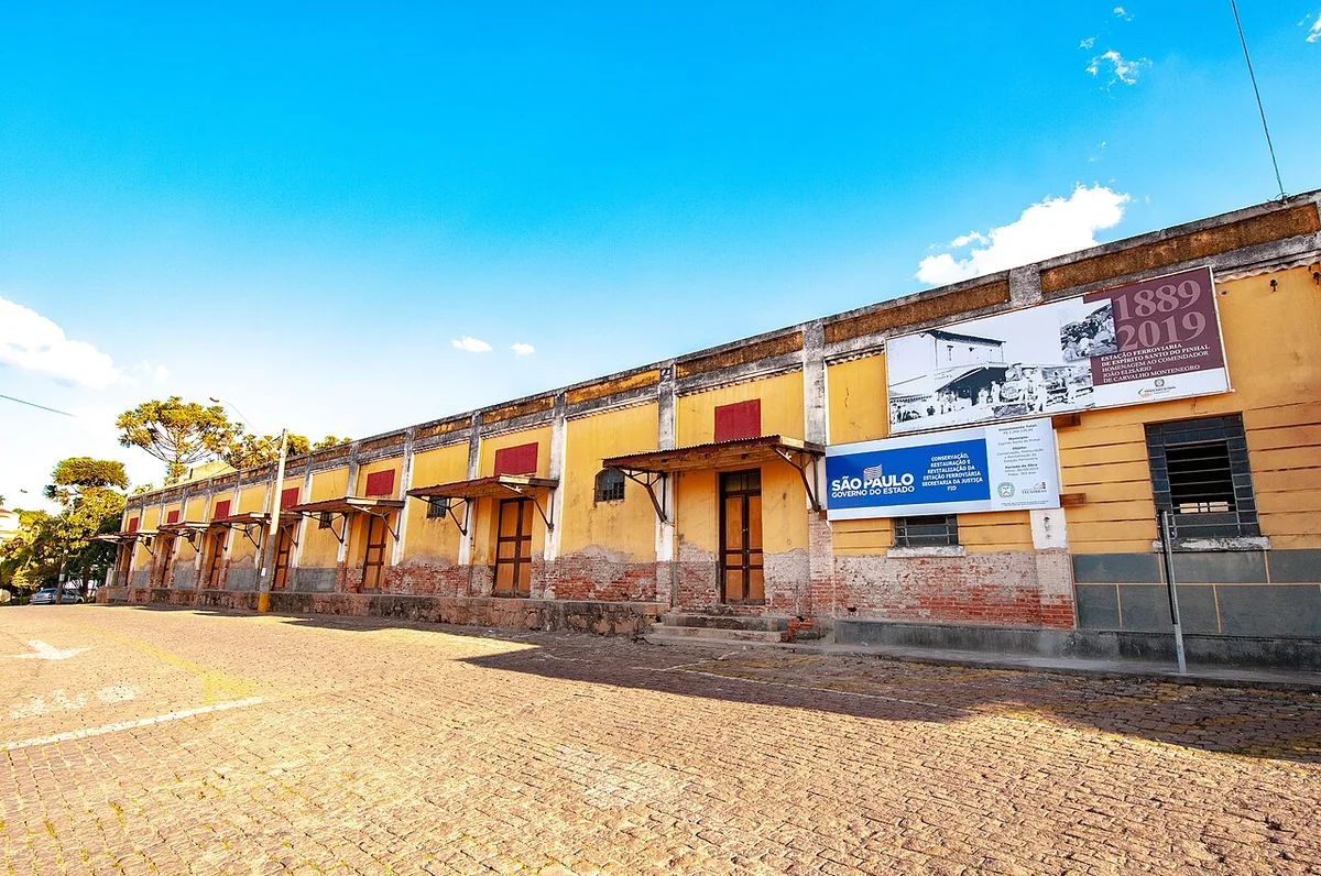 Antiga Estação Ferroviária da Companhia Mogiana em Espírito Santo do Pinhal